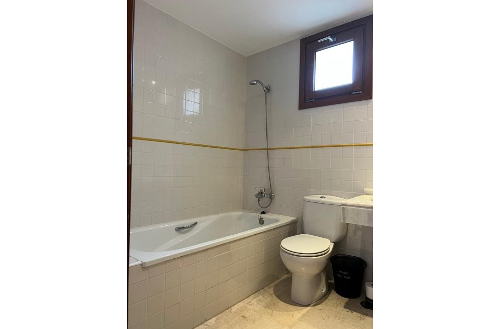 Resale - Apartment - Orihuela Costa - Punta Prima