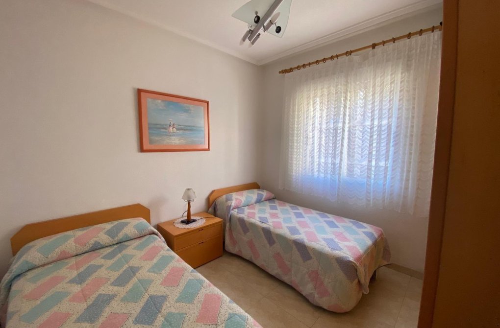 Resale - Apartment - Torrevieja - Playa del cura
