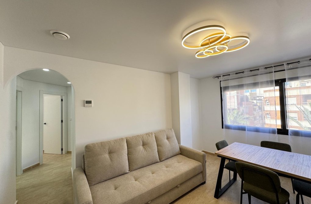 Resale - Apartment - Torrevieja - torrevieja