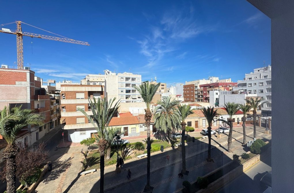 Resale - Apartment - Torrevieja - torrevieja