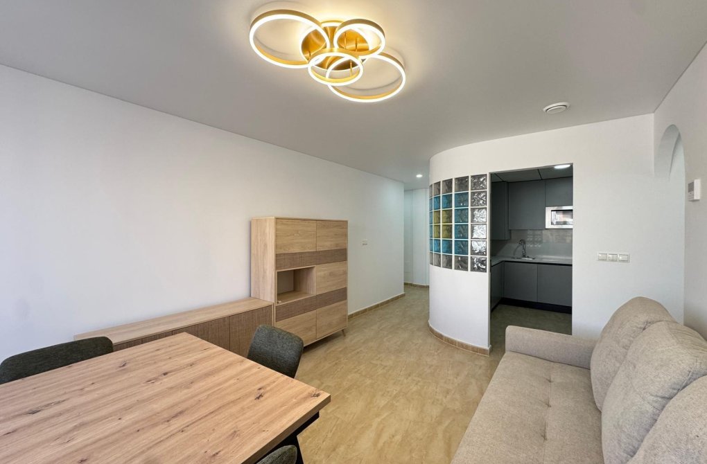 Resale - Apartment - Torrevieja - torrevieja