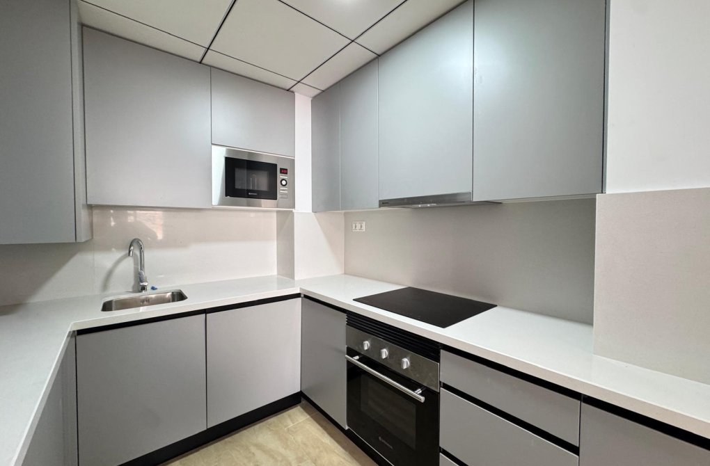 Resale - Apartment - Torrevieja - torrevieja