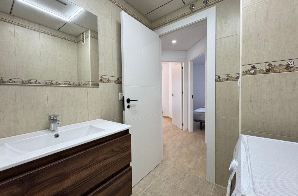 Resale - Apartment - Torrevieja - torrevieja