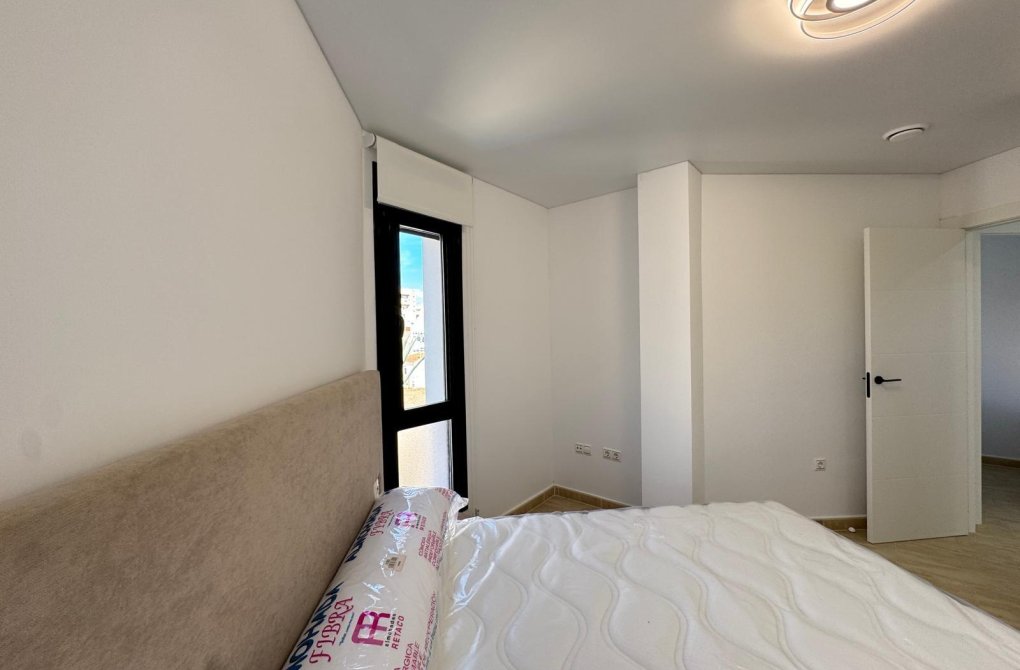Resale - Apartment - Torrevieja - torrevieja