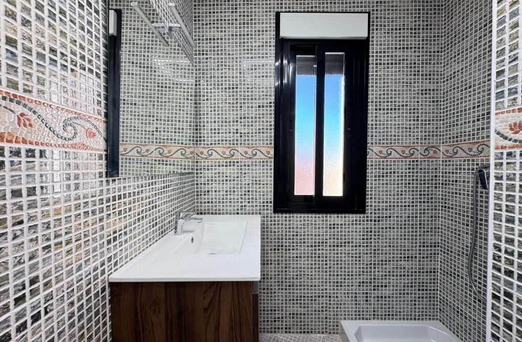 Resale - Apartment - Torrevieja - torrevieja