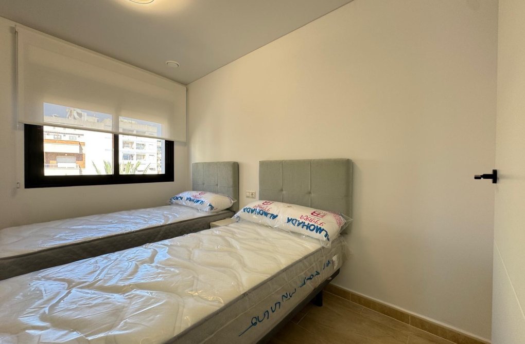 Resale - Apartment - Torrevieja - torrevieja