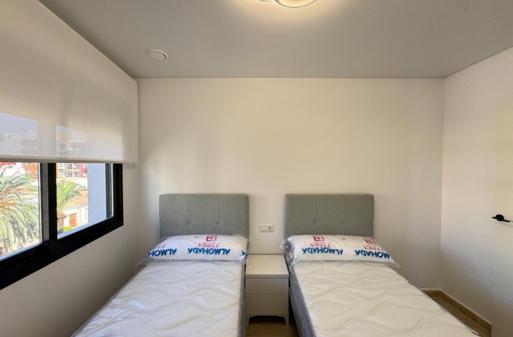 Resale - Apartment - Torrevieja - torrevieja