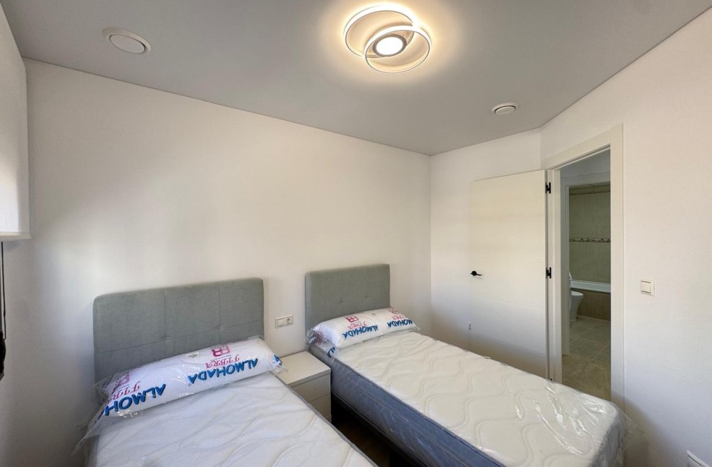 Resale - Apartment - Torrevieja - torrevieja