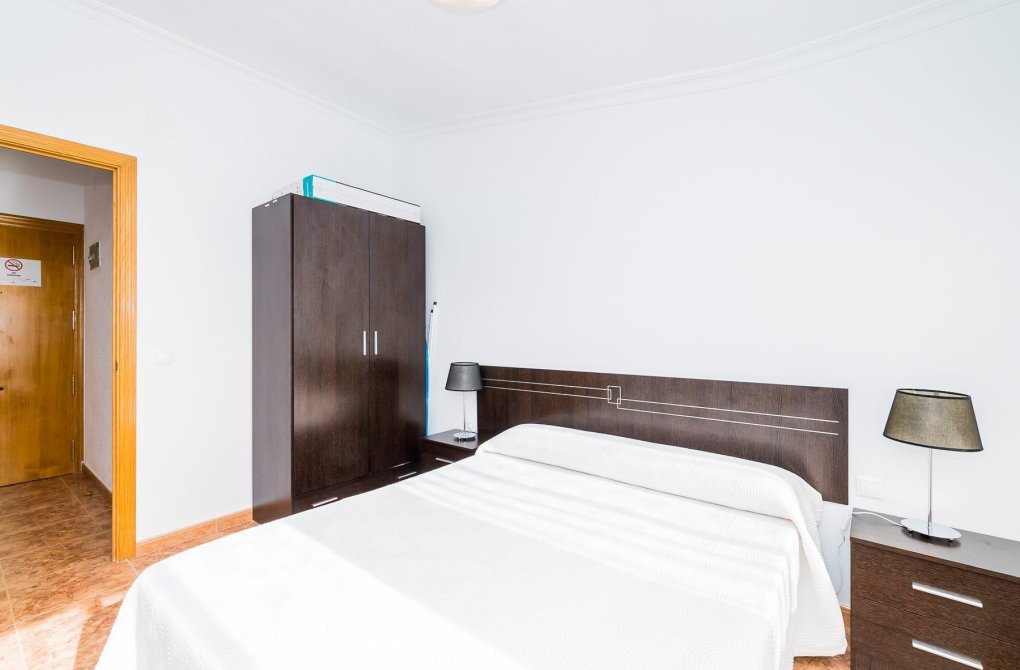Resale - Apartment - Torrevieja - Habaneras