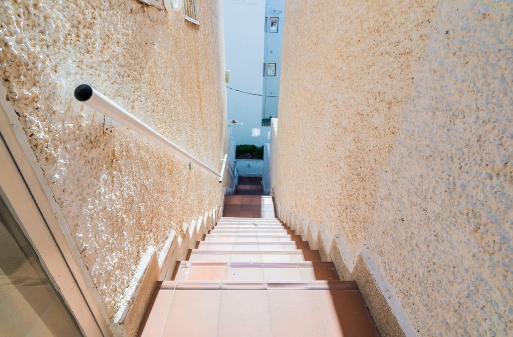 Resale - Apartment - Torrevieja - Habaneras