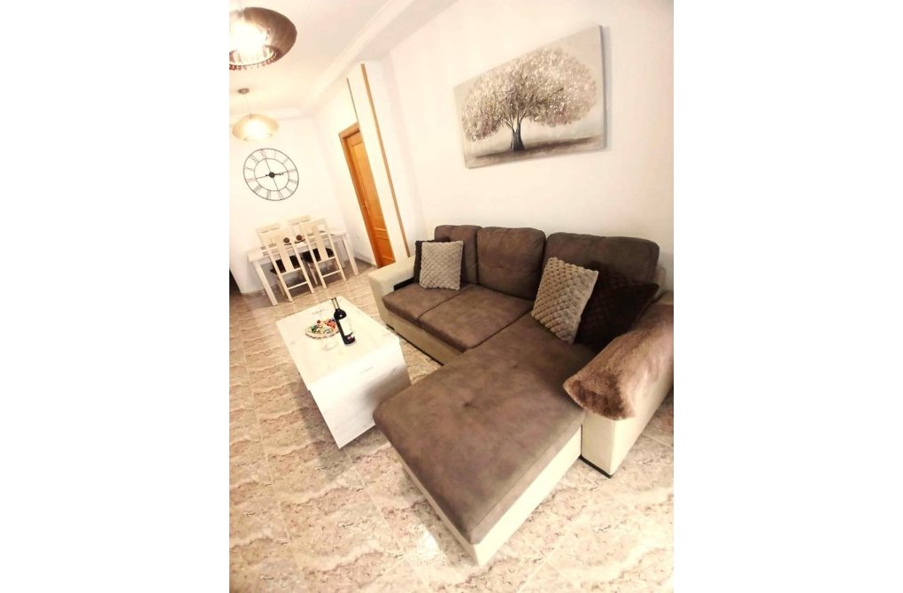 Resale - Apartment - Torrevieja - Playa del cura