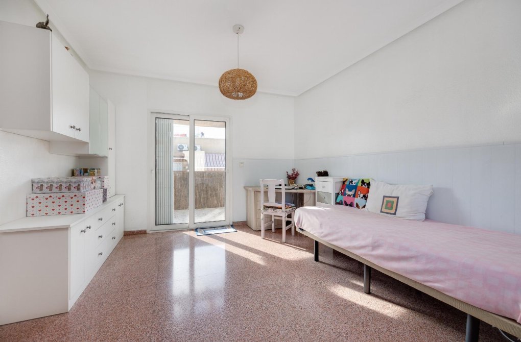 Resale - Penthouse - Torrevieja - Parque de las Naciones