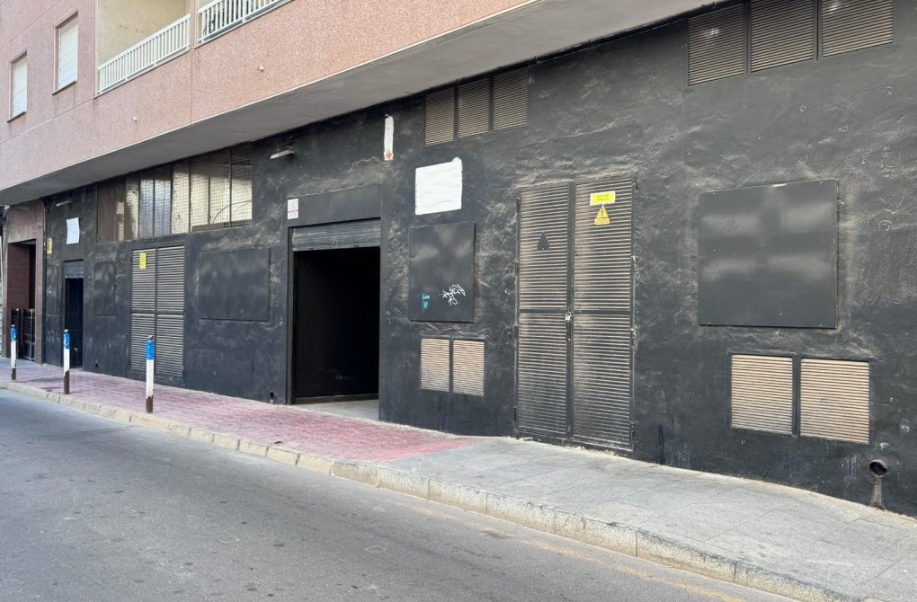 Resale - Business - Torrevieja - Playa del cura
