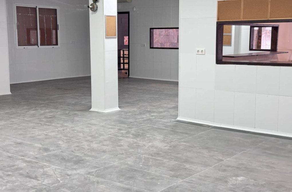 Resale - Business - Torrevieja - Playa del cura