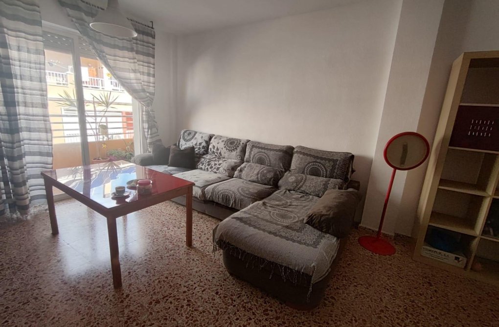Resale - Apartment - Torrevieja - Playa del cura