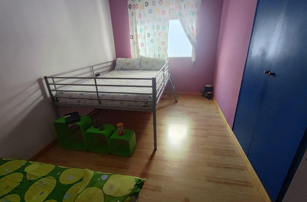 Resale - Apartment - Torrevieja - Playa del cura