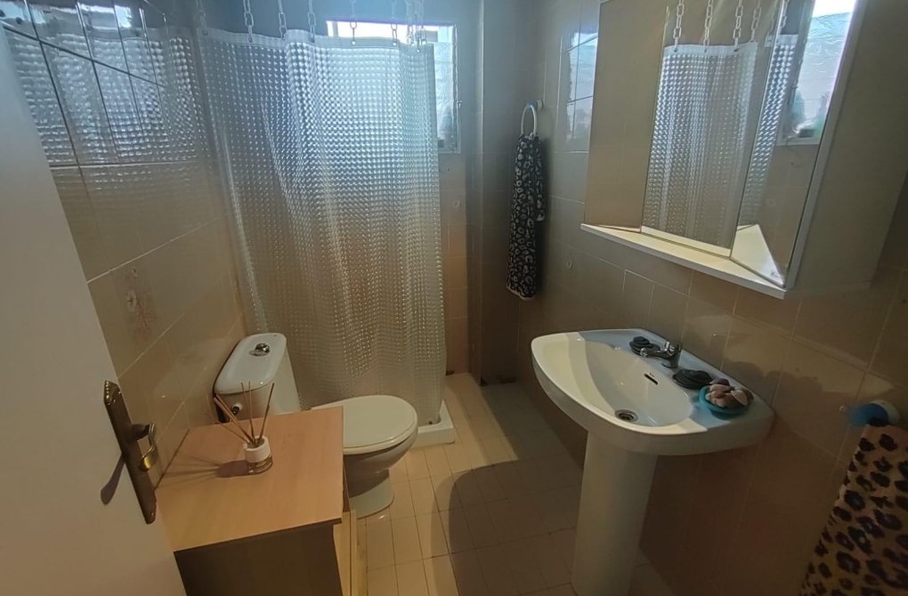 Resale - Apartment - Torrevieja - Playa del cura