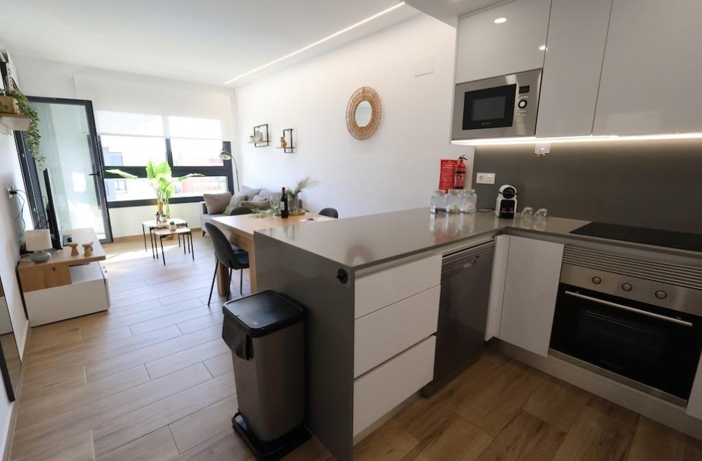 Resale - Apartment - Orihuela Costa - Villamartín-Las Filipinas