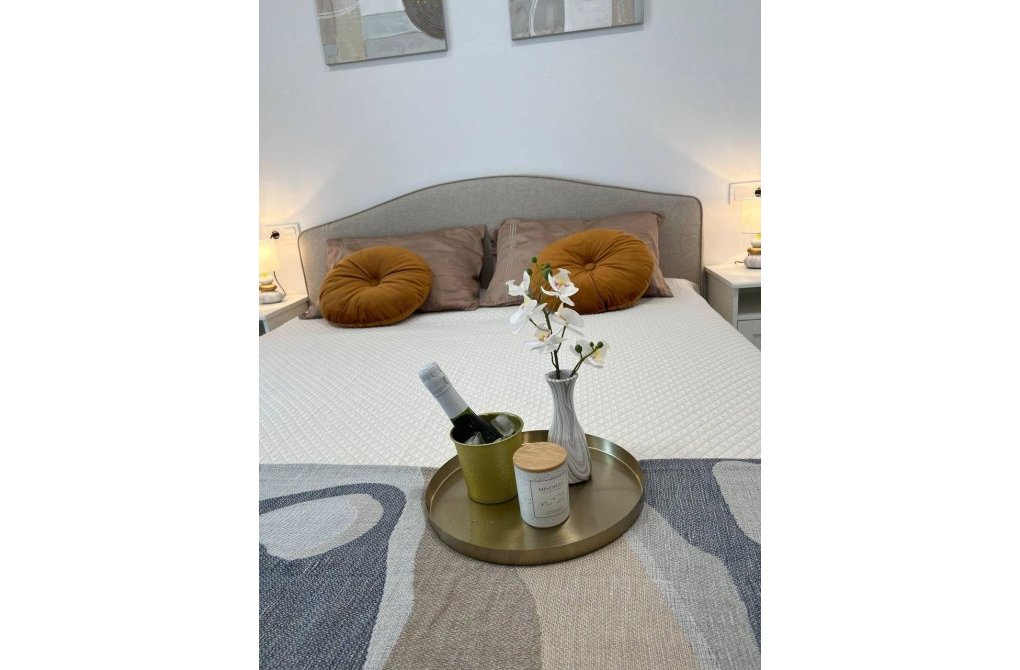 Resale - Apartment - Torrevieja - La Mata