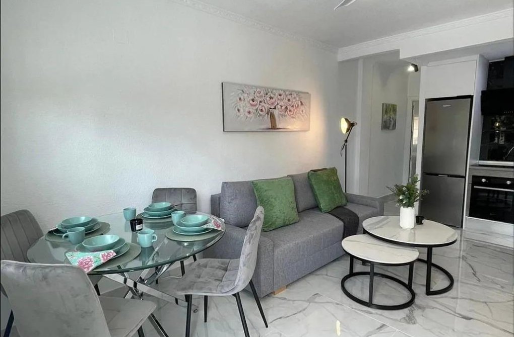 Resale - Bungalow - Torrevieja - Los Frutales
