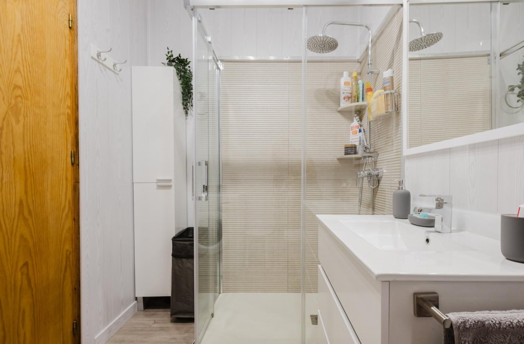 Resale - Bungalow - Torrevieja - Playa de los Naufragos