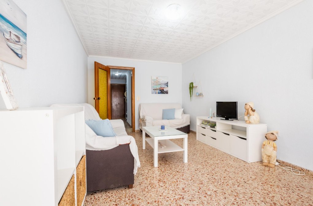 Resale - Apartamento - Torrevieja - Playa de los Naufragos