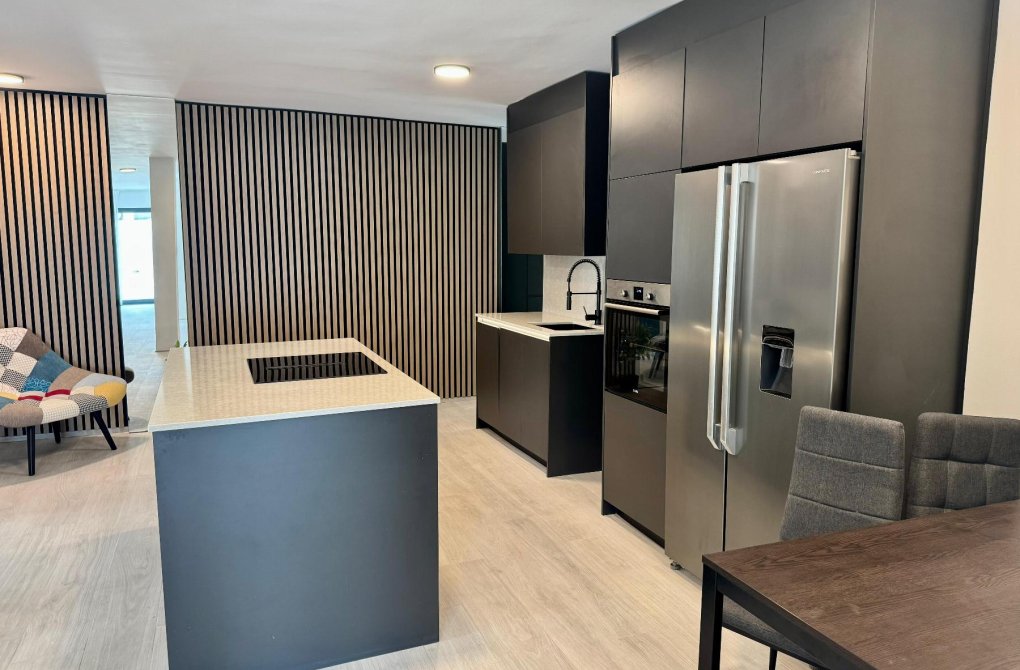 Resale - Apartamento - Torrevieja - CLUB NAUTICO TORREVIEJA