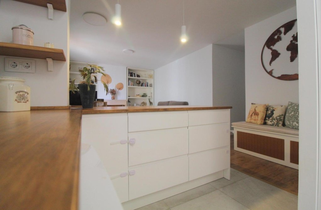 Resale - Apartamento - Torrevieja - La veleta