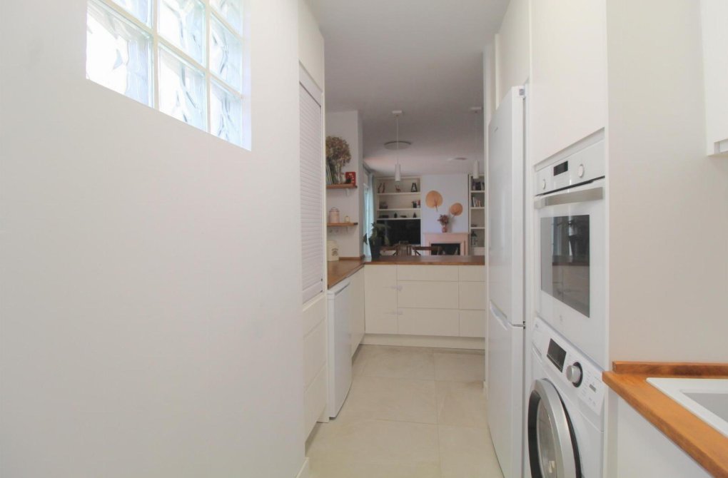Resale - Apartamento - Torrevieja - La veleta