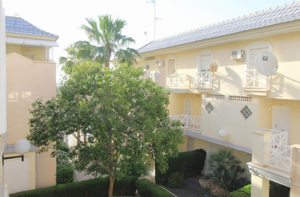 Resale - Apartamento - Torrevieja - La veleta