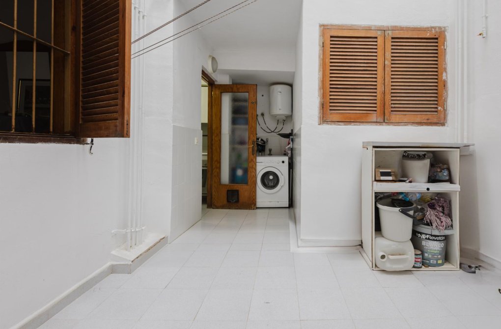 Resale - Apartamento - Torrevieja - Playa de La Acequion