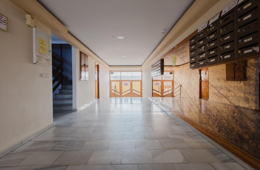 Resale - Apartamento - Torrevieja - Playa de La Acequion