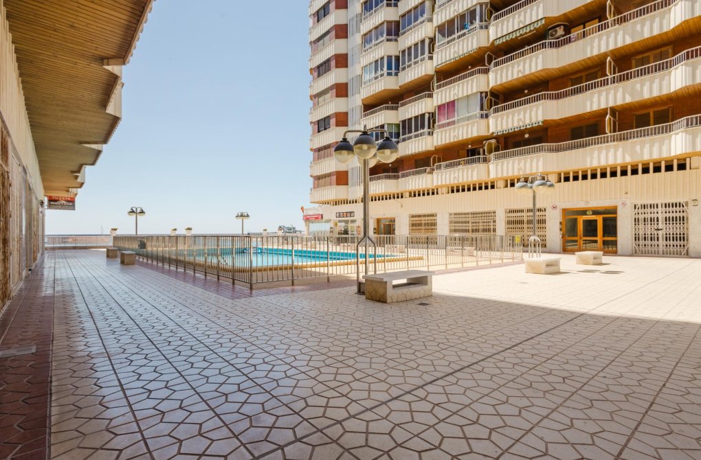 Resale - Apartamento - Torrevieja - Playa del Acequión