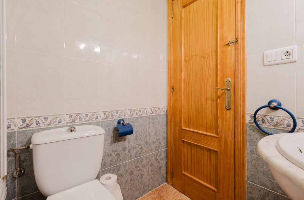 Resale - Apartamento - Torrevieja - Parque de las Naciones