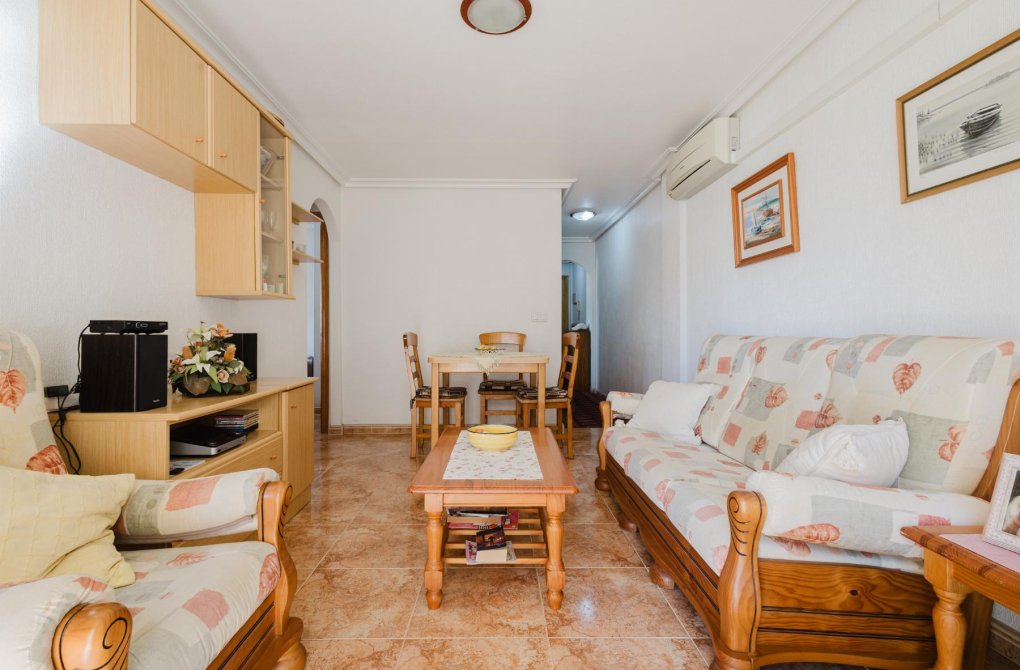 Resale - Apartamento - Torrevieja - Parque de las Naciones