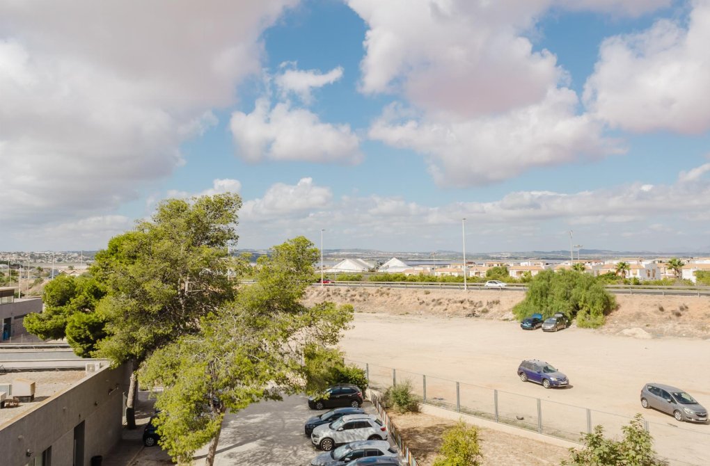 Resale - Apartamento - Torrevieja - Parque de las Naciones