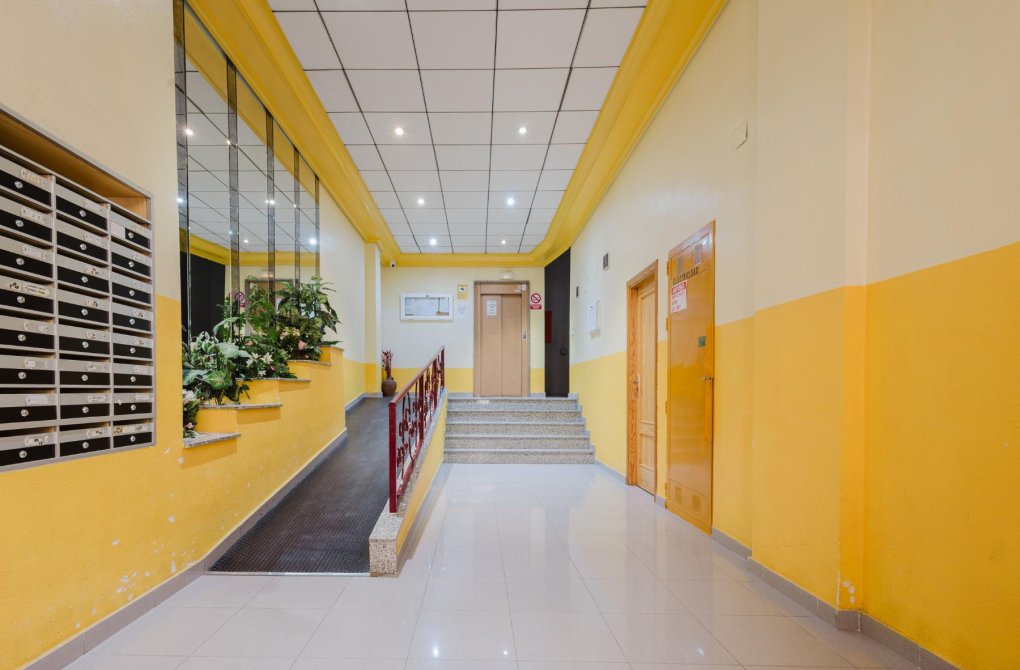 Resale - Apartamento - Torrevieja - Parque de las Naciones