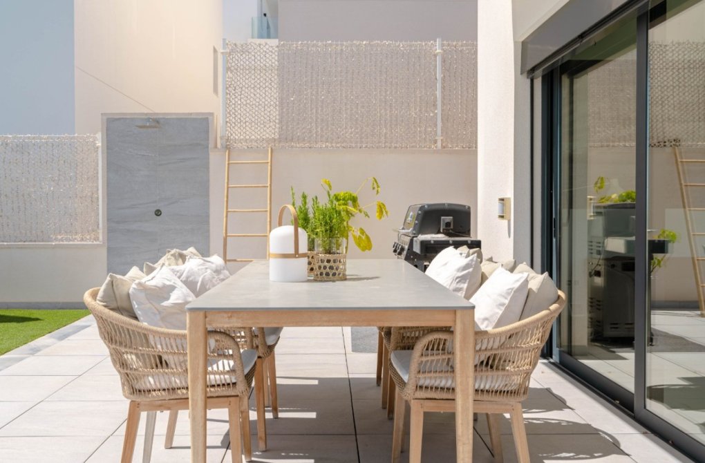 Reventa - Villa independiente - San Miguel de Salinas