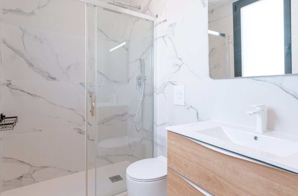 Reventa - Villa independiente - San Miguel de Salinas