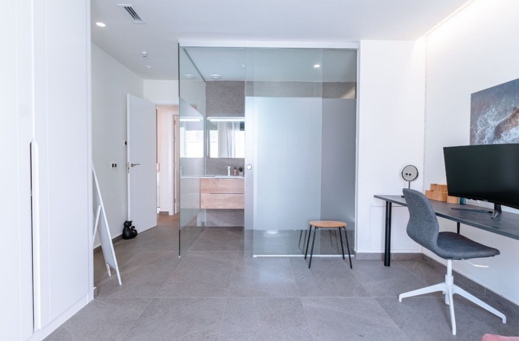 Reventa - Villa independiente - San Miguel de Salinas