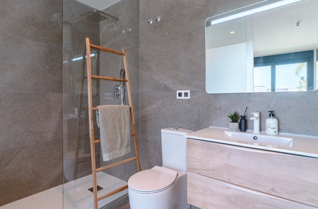 Reventa - Villa independiente - San Miguel de Salinas