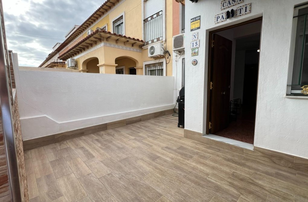 Resale - Terraced house - Torrevieja - Torretas