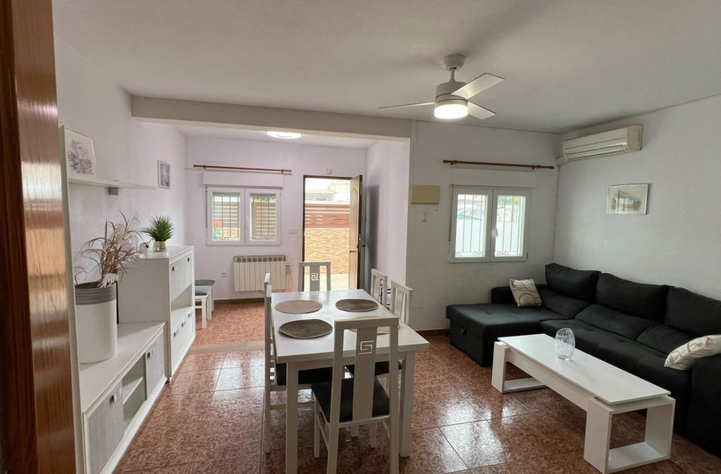 Resale - Terraced house - Torrevieja - Torretas