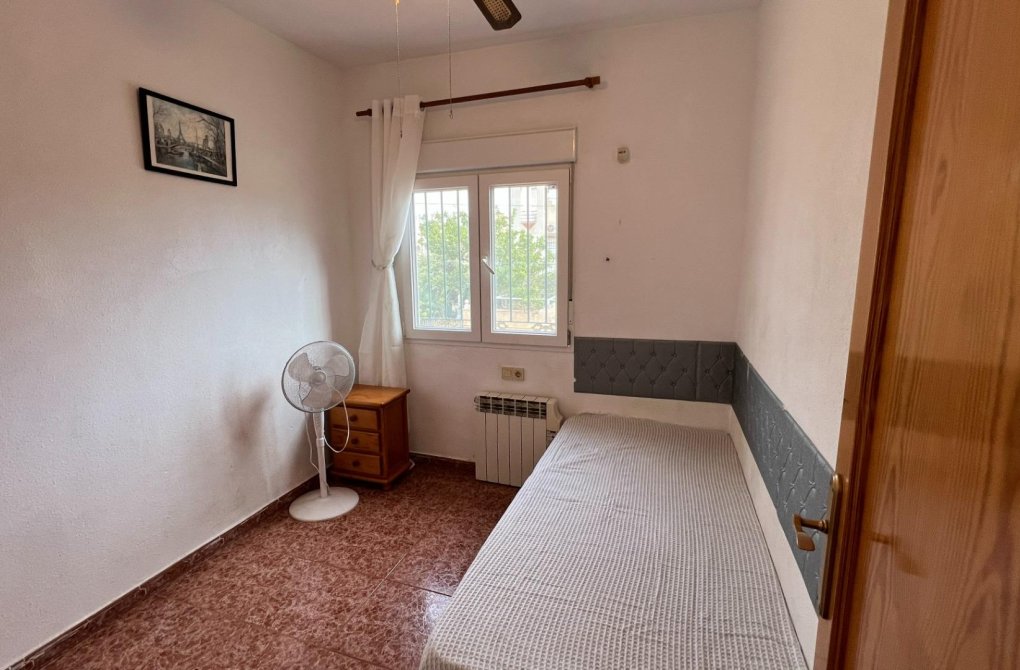 Resale - Terraced house - Torrevieja - Torretas