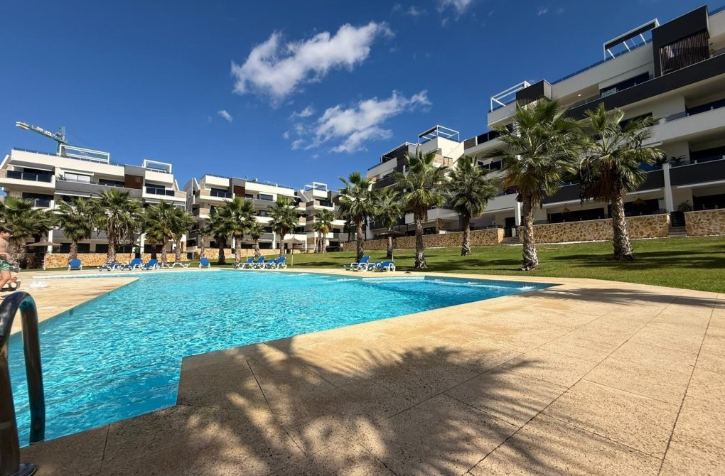 Resale - Apartment - Orihuela Costa - PAU 8