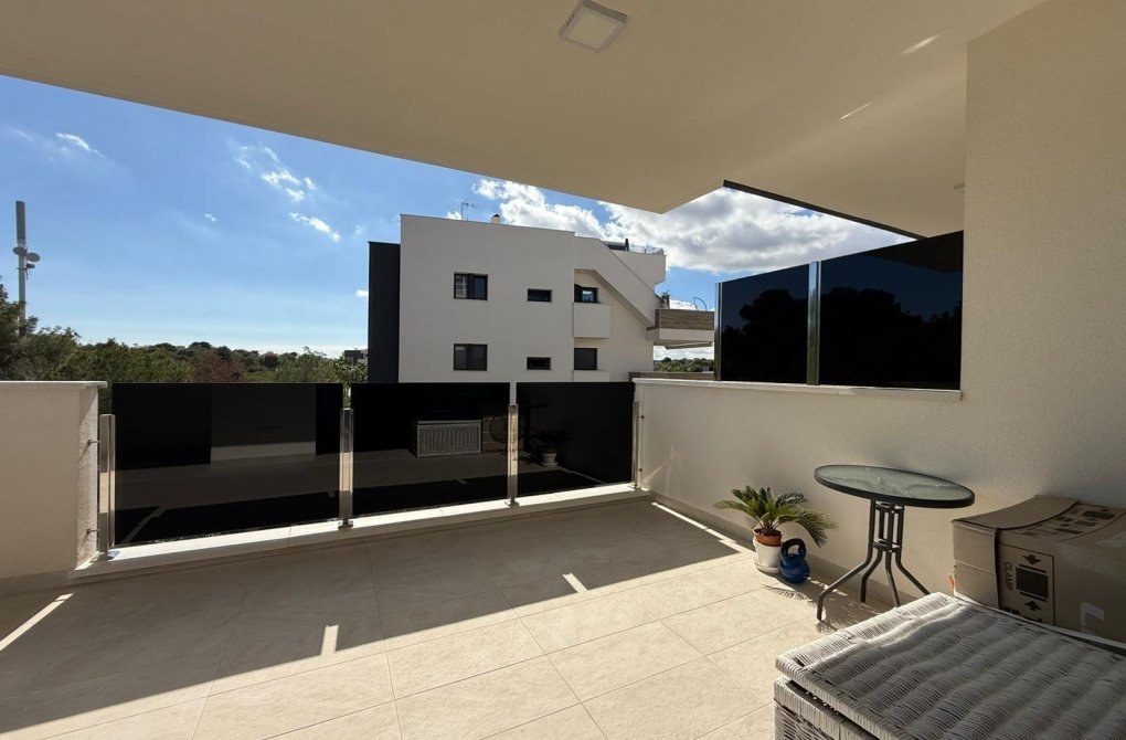 Resale - Apartment - Orihuela Costa - PAU 8