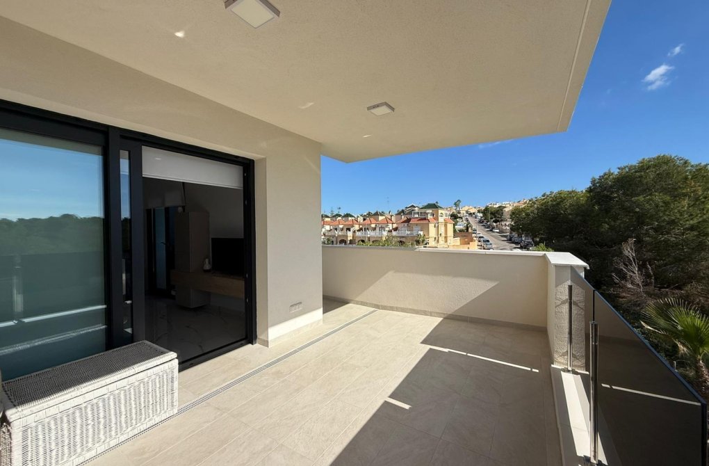 Resale - Apartment - Orihuela Costa - PAU 8