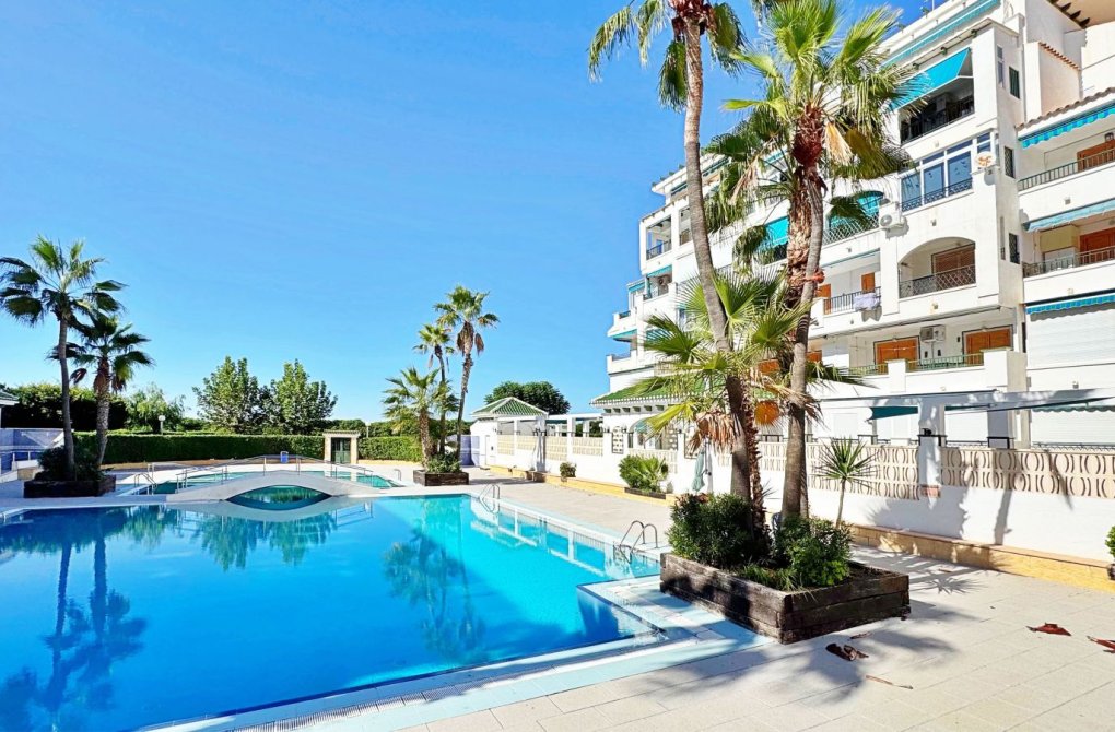 Resale - Apartment - Torrevieja - La Mata