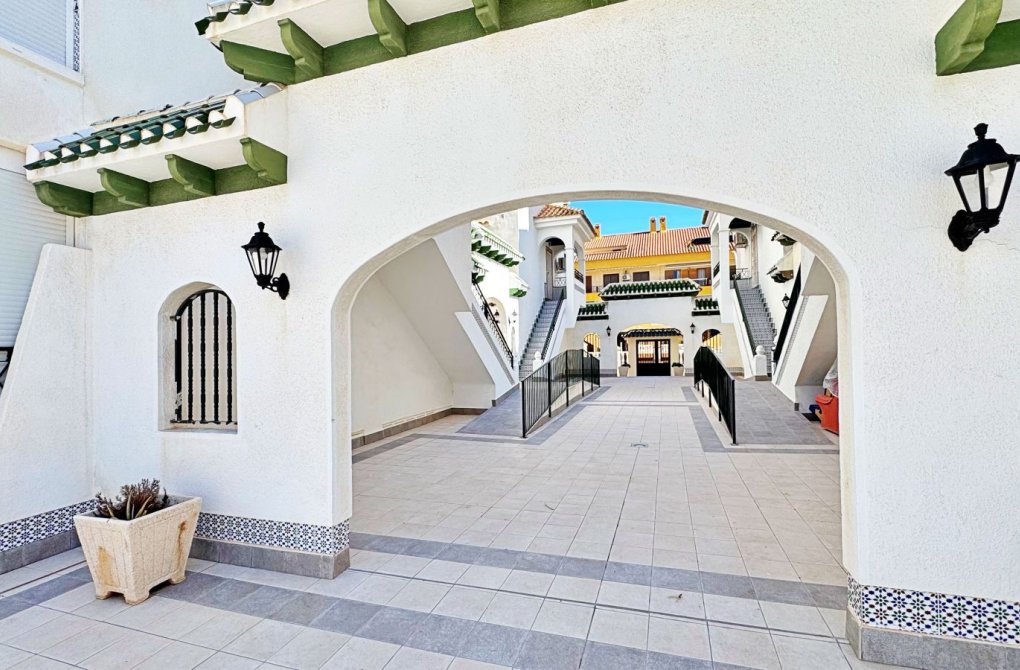 Resale - Apartment - Torrevieja - La Mata