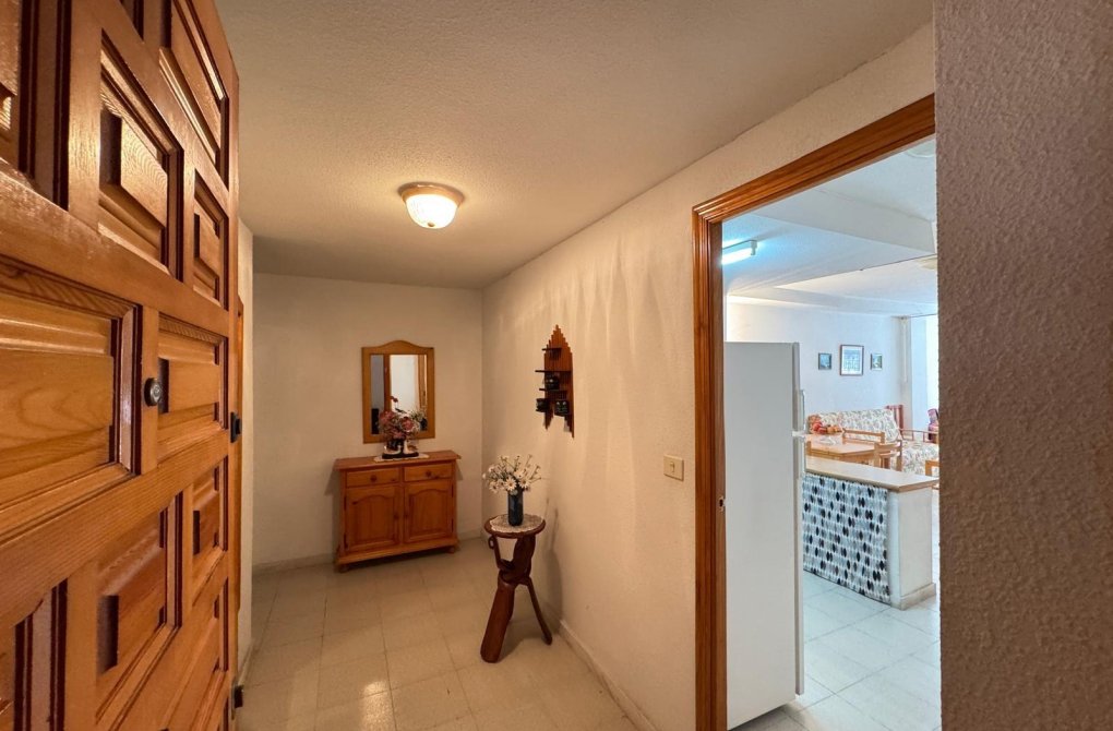 Resale - Apartment - Torrevieja - Centro